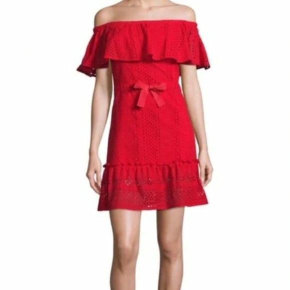 Likely size 4 off the shoulder eyelet red dress in excellent condition​ - Picture 1 of 4